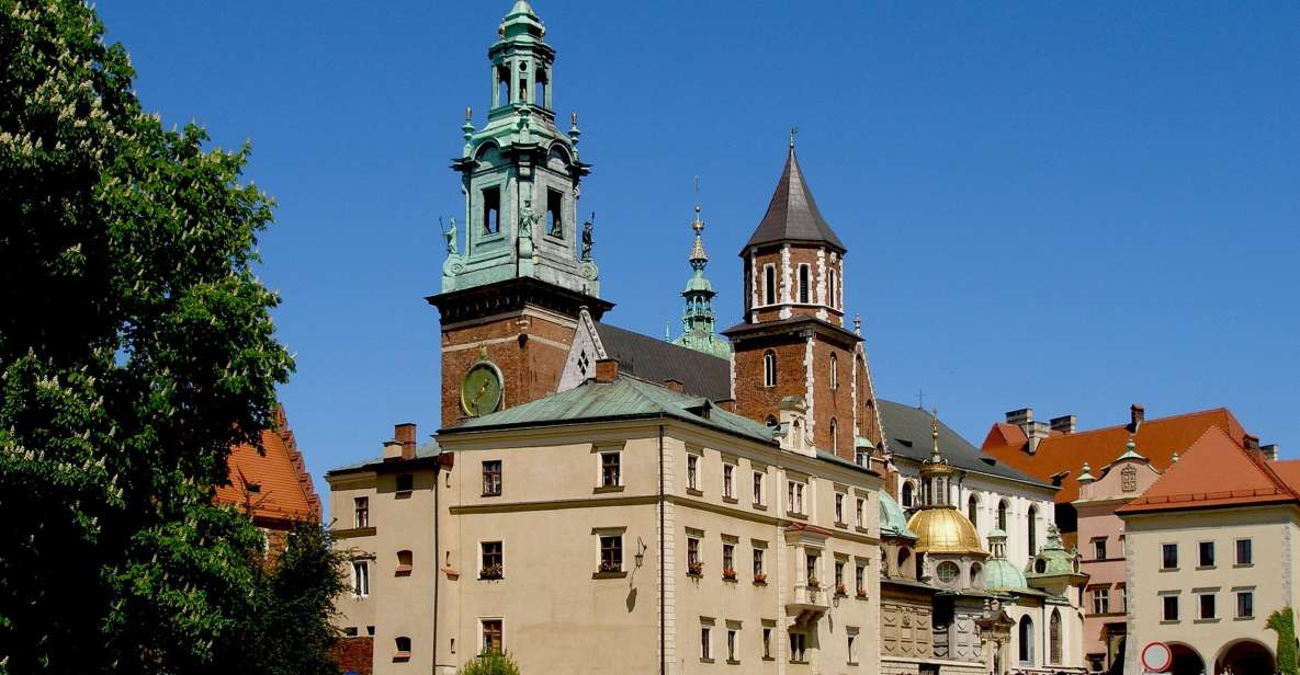 Wawel Cathedral, Old Town and St. Marys Basilica Tour - Wawel Cathedral Highlights