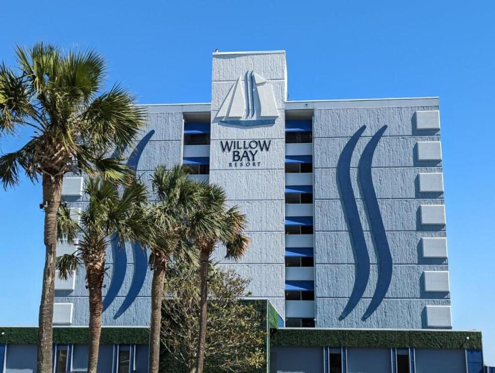 Willow Bay Resort - Amenities and Features