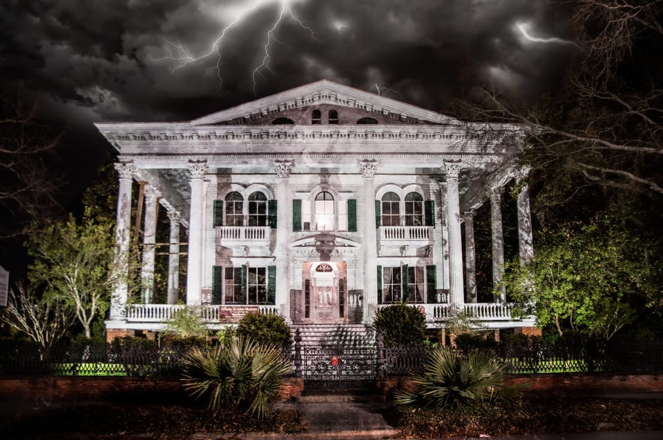 Wilmington: Ghosts of the Port City Haunted Walking Tour - Experience Highlights