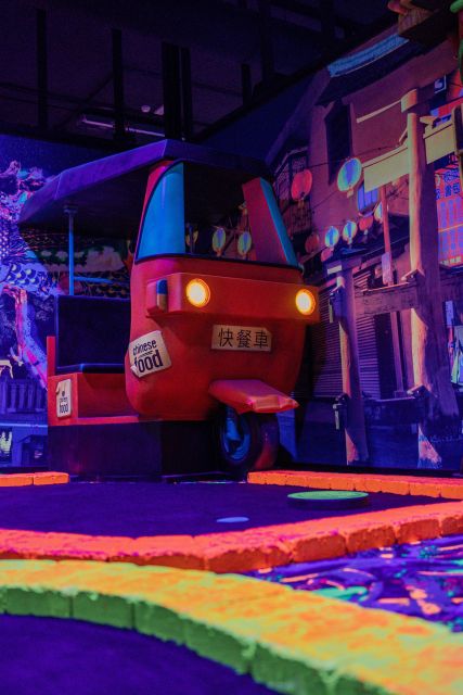 Woop! Glow Golf: Ljubljana Btc City - Themed Rooms Overview