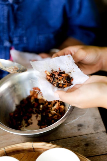 Workshop Making Herbal Ball & Herbal Inhaler - Crafting Herbal Balls