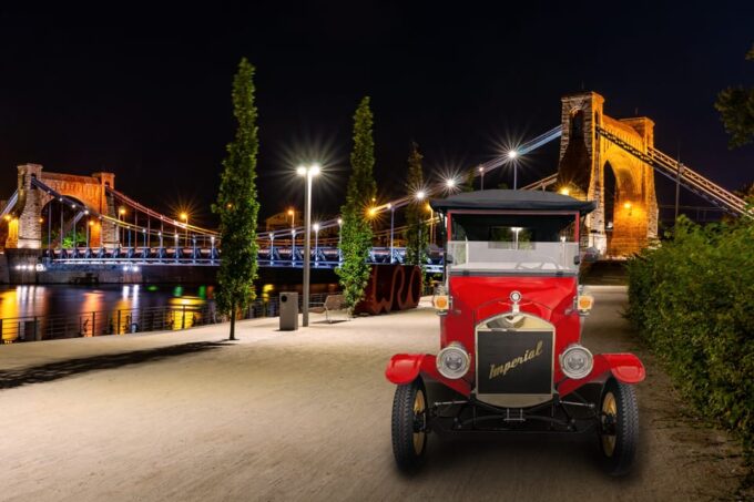 Wrocław: 2 Hour Tour of the Old Town in an Imperial E-Car - Included Features