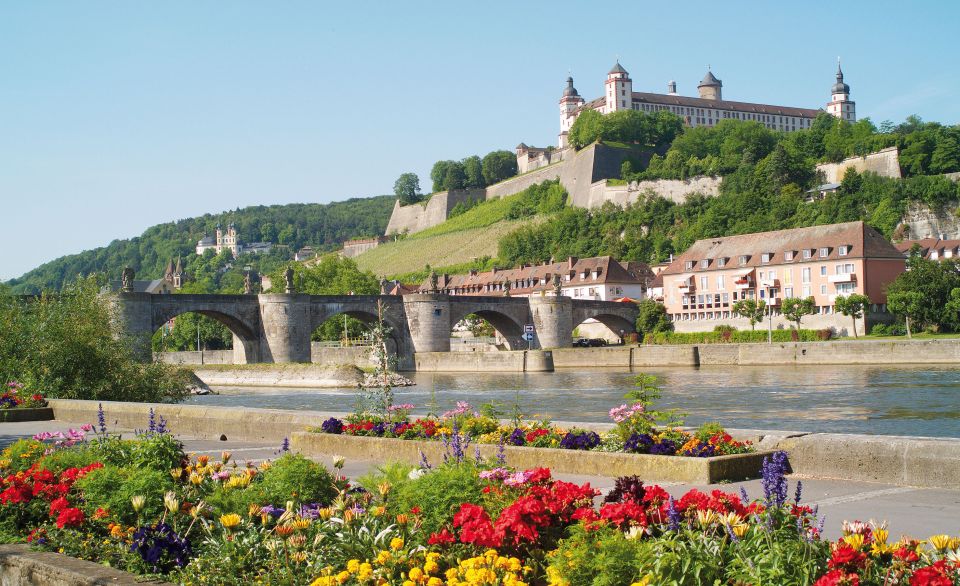 Würzburg: Guided Walking Tour With Franconian Wine - Tour Highlights