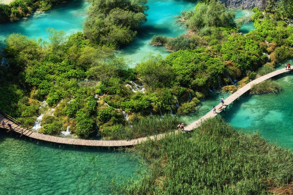 Zadar: Plitvice Lakes: Transfer Tour With Pro Photographer - Itinerary Details