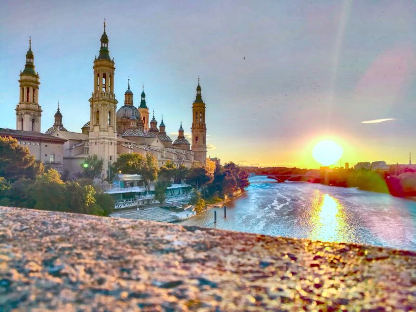 Zaragoza: Historical Tour of the Old District With a Guide - Exploring the Cathedral of Zaragoza