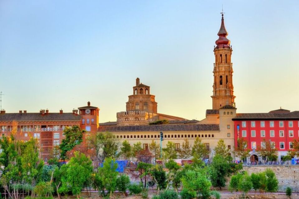 Zaragoza: Private Custom Tour With a Local Guide - Tour Features