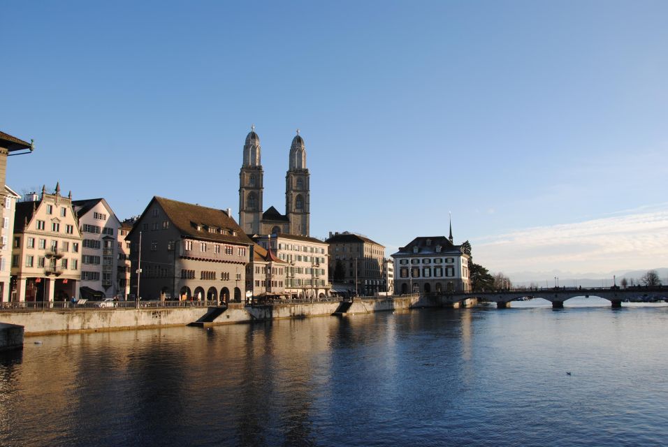 Zurich: 360° City Walk Including Hidden Spots - Experience Highlights