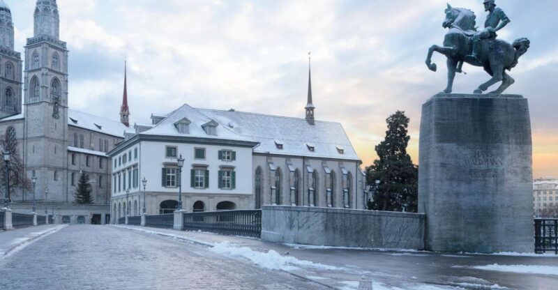 Zurich: First Discovery Walk and Reading Walking Tour - Itinerary and Key Attractions