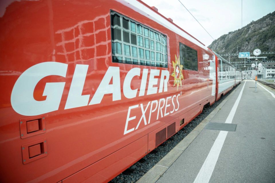 Zurich: Glacier Express Swiss Alps & Lucerne Private Tour - Itinerary Highlights