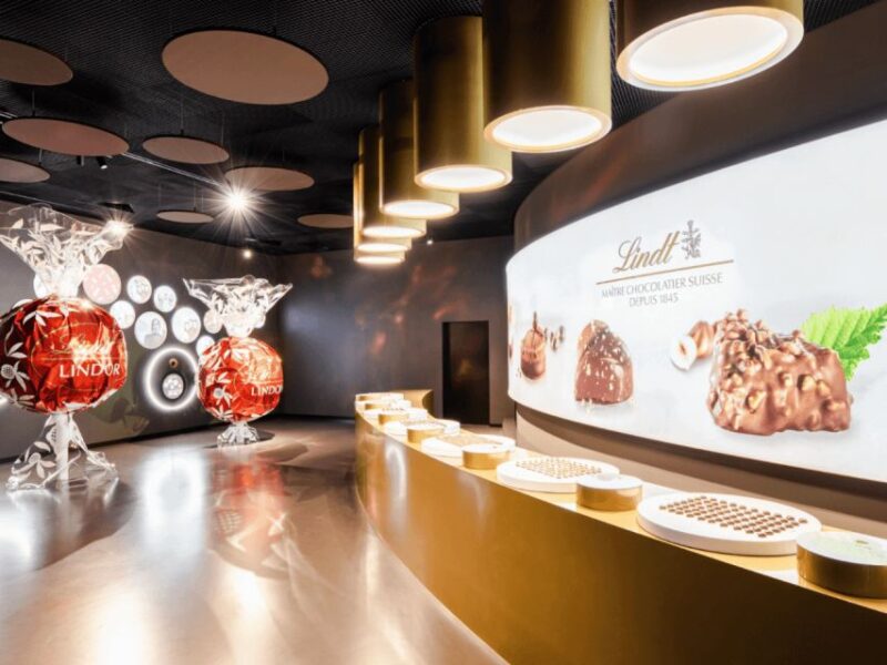 Zürich With Cruise and Lindt Home of Chocolate (Private) - Itinerary Details