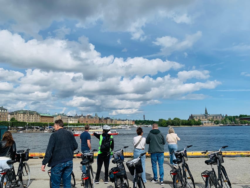 3,5h Guided Bike Tour Stockholm (English or German) - Key Points