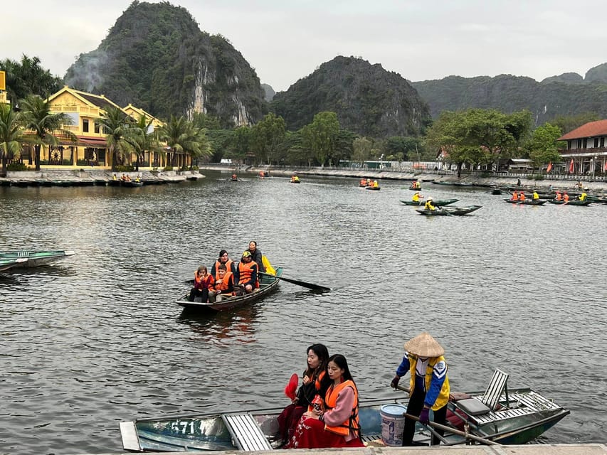 1 Day Luxury Tour in Bai Dinh, Trang An and Mua Cave - Morning Itinerary