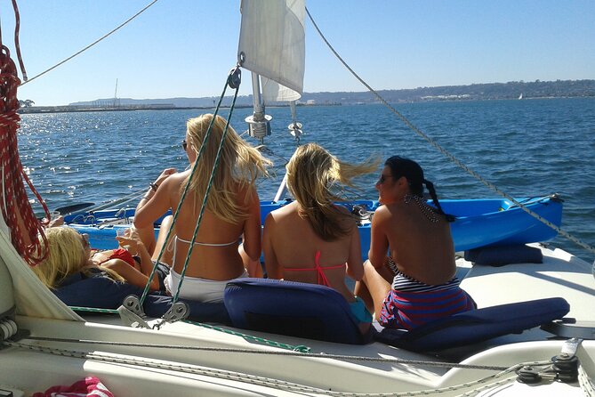 2.5 Hours of Fun: Catamaran Sunset Sail - Meeting Point and Arrival