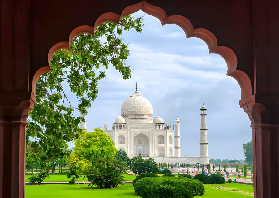 2-Day Agra and Jaipur Tour With Accommodation - Accommodation and Inclusions