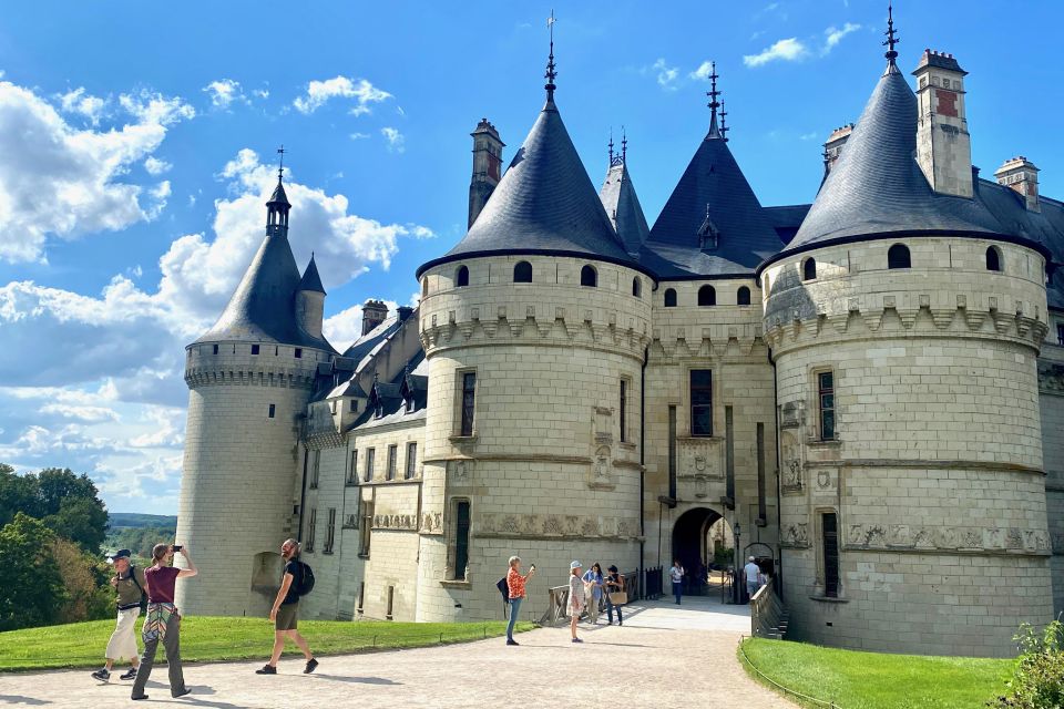 2-Day Private Top 6 Loire Valley Castles From Paris Mercedes - Day 2 Itinerary Highlights