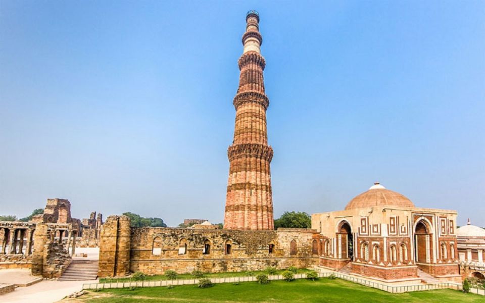 2 Days Taj Mahal & Delhi Sightseeing Tour With Breakfast - Inclusions and Amenities