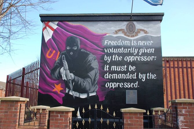 2hours Republican & Loyalist Mural Black Taxi Tour From Belfast - Bobby Sands Mural