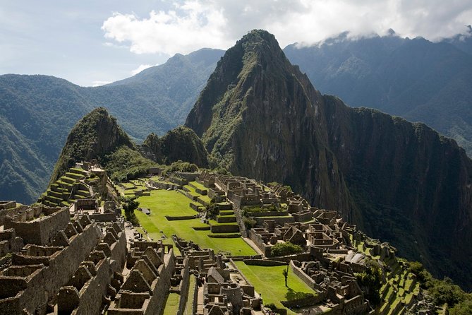 8 Days Peru All The Senses: Lima, Cusco, Machu Picchu & Titicaca Lake - Fortress, Shrines, and Viewpoints