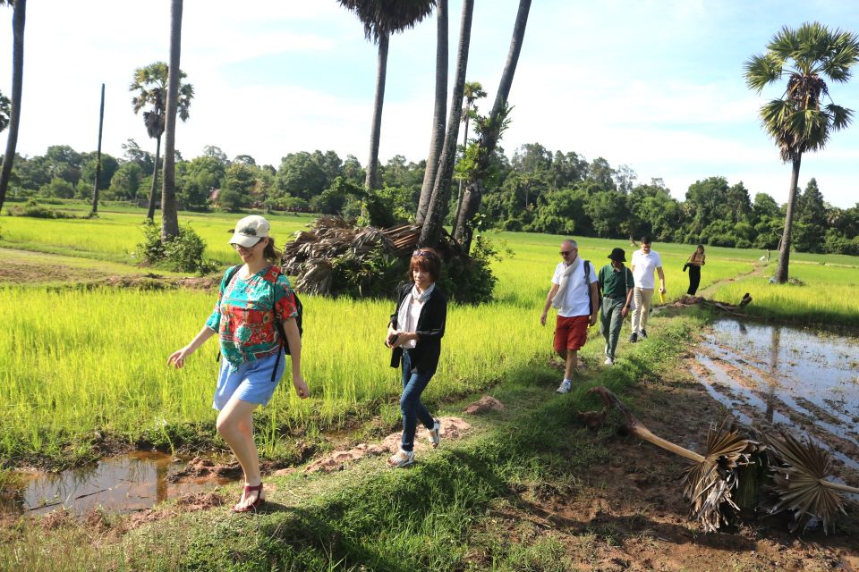 A Morning in the Cambodian Countryside - Exploring Preah Dak Village