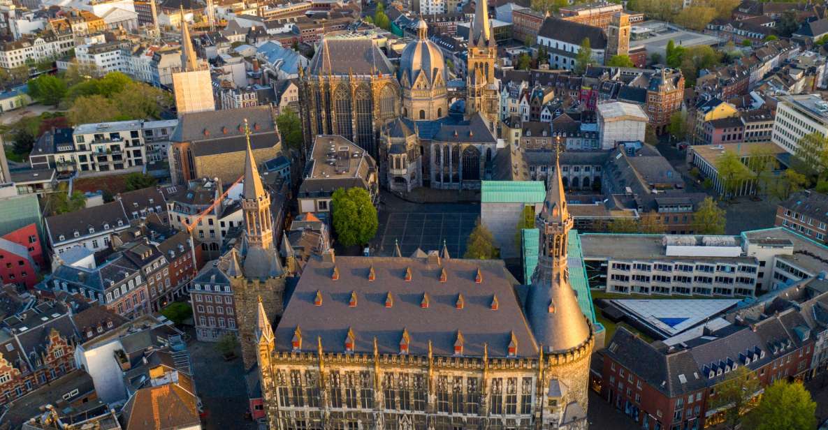 Aachen: First Discovery Walk and Reading Walking Tour - Tour Route