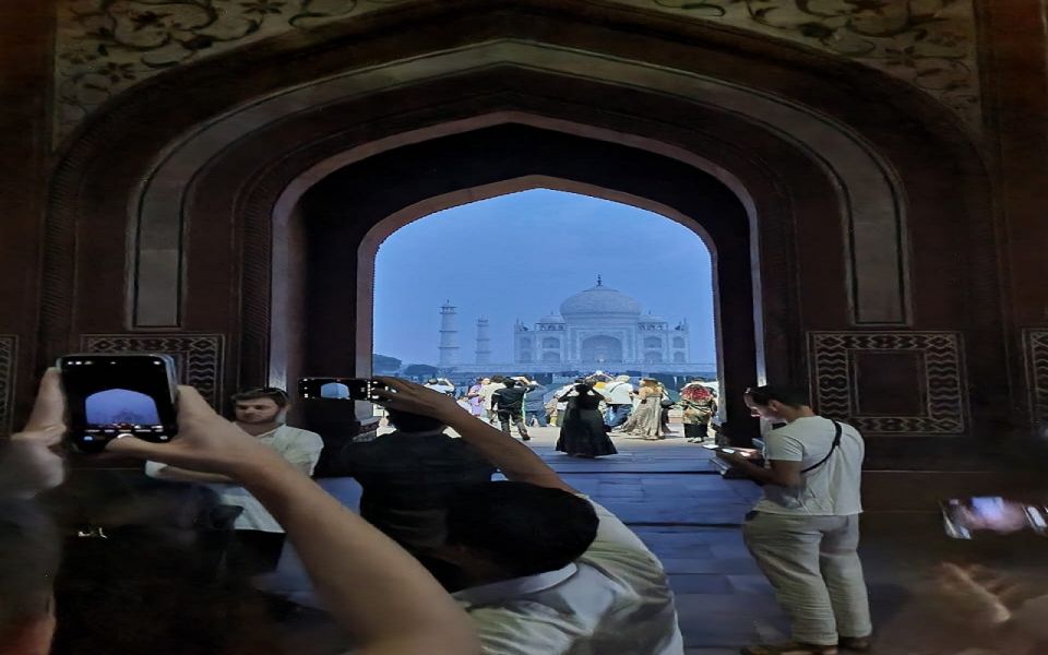 Agra: Taj Mahal Guided Tour - Inclusions and Amenities