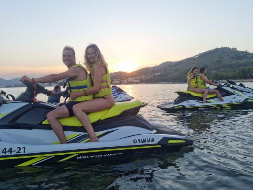 Alcudia: Sunset Jetski Ride - Meeting and Language