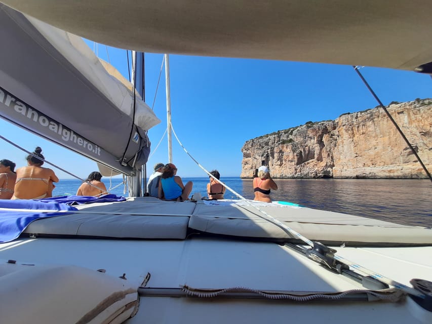 Alghero: Sailing Catamaran Day Trip - Catamaran Features