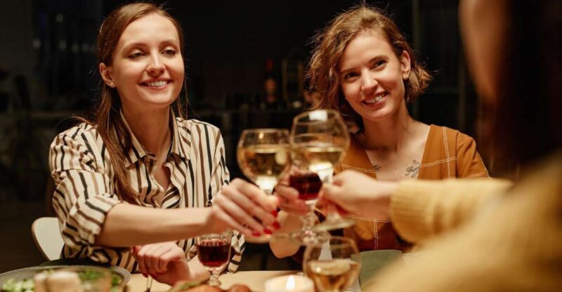 Alicante: Food Walking Tour With Wine Tasting and Tapas - Highlights and Cultural Insights