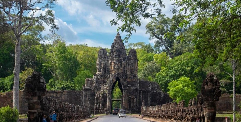 Amazing Angkor Tour With Sunrise -Private Tour - Highlights of Angkor Wat