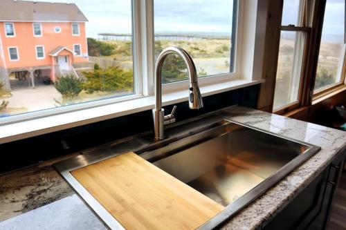 Amazing Ocean View-Newly Renovated Modern Oasis - Amenities and Facilities