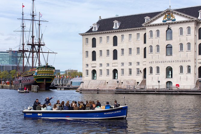 Amsterdam Open Boat Sightseeing Canal Cruise - Meeting Location and Logistics