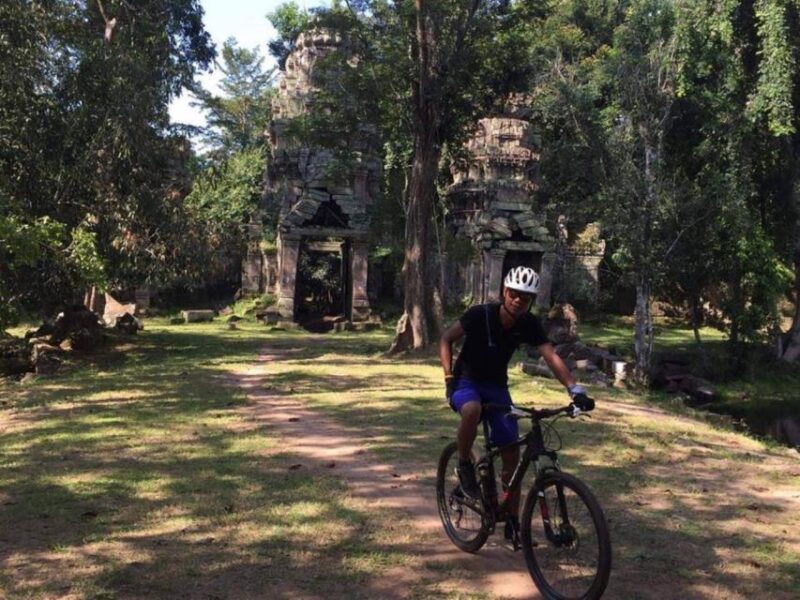 Angkor Cycling Tour - Included Features