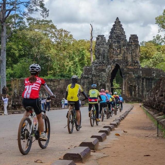 Angkor Wat: Guided Sunrise Bike Tour W/ Breakfast and Lunch - Experience Highlights