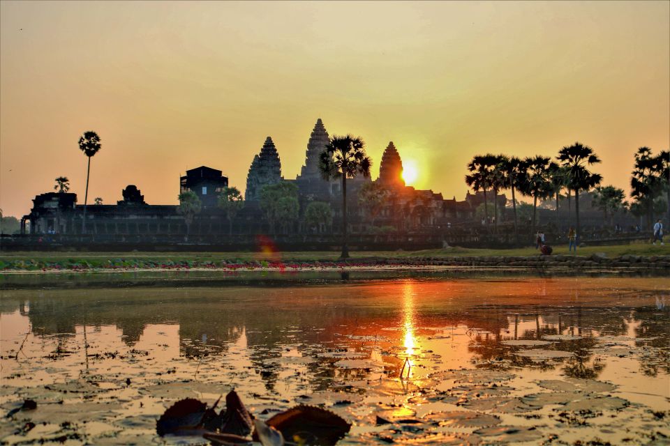 Angkor Wat: Highlights and Sunrise Guided Tour - Included Services