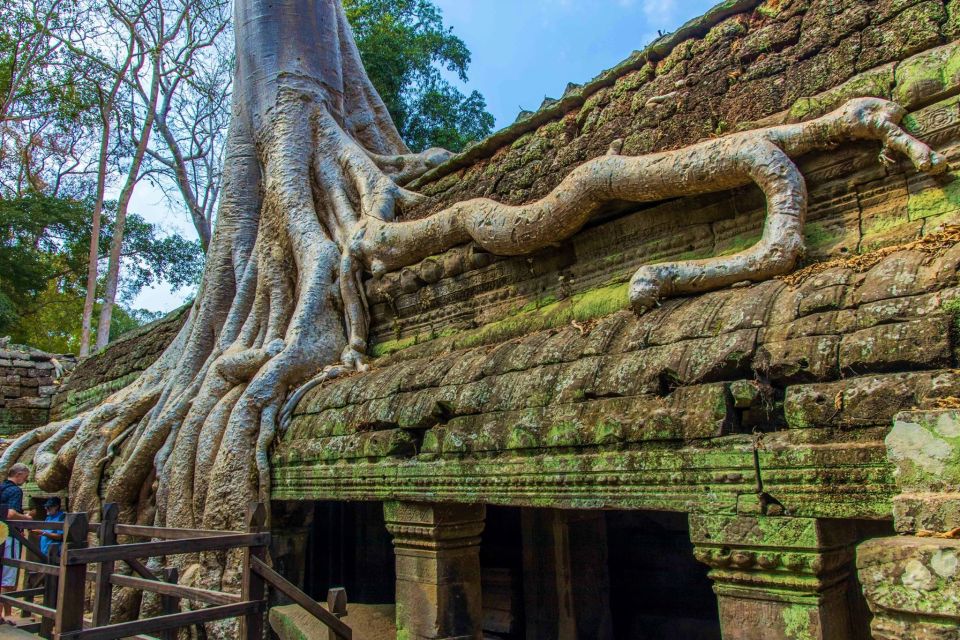 Angkor Wat One Day Private Tour for All Highlight Temples - Angkor Thom Exploration