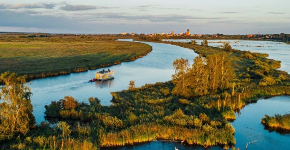 Anklam: Evening Wildlife Boat Tour With Naturalist Guide - Guide Expertise