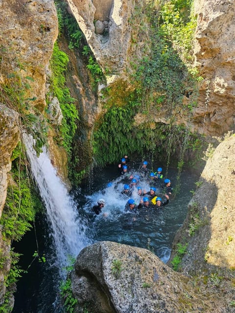 Anna: Canyoning in Gorgo De La Escalera - Included Features