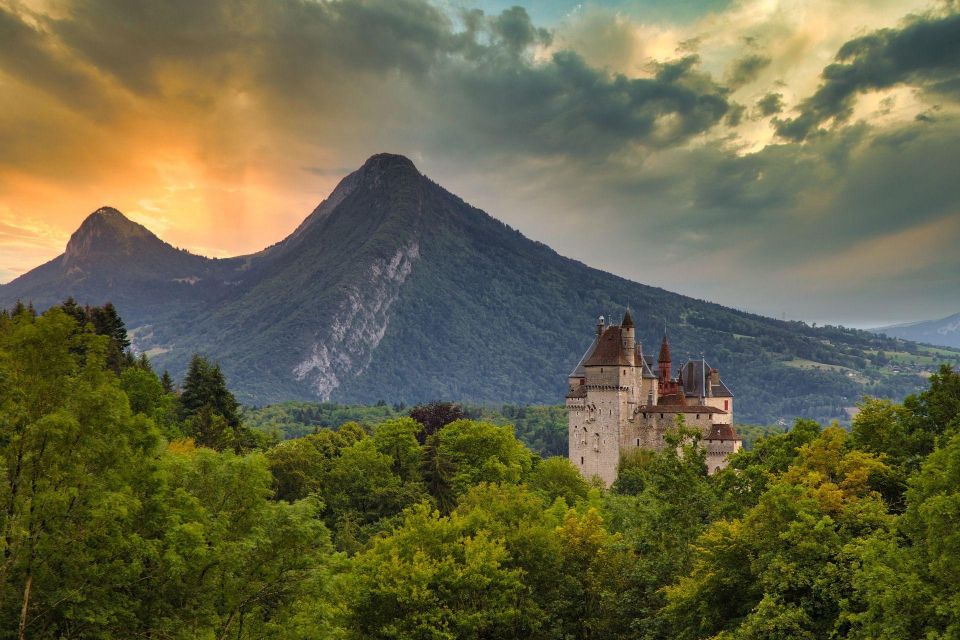 Annecy: Private Guided Walking Tour - Experience Highlights