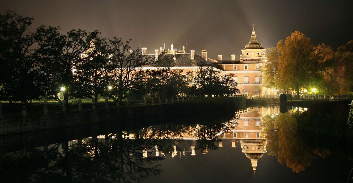 Aranjuez: Mystery and Legends Guided Nighttime Walking Tour - Tour Features