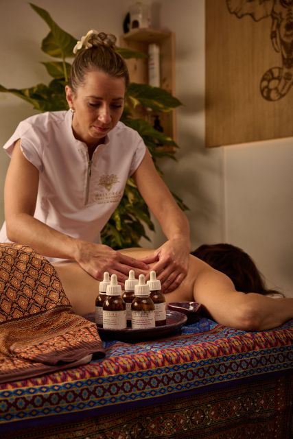 Aromatic Oil Massage - Additional Massage Techniques