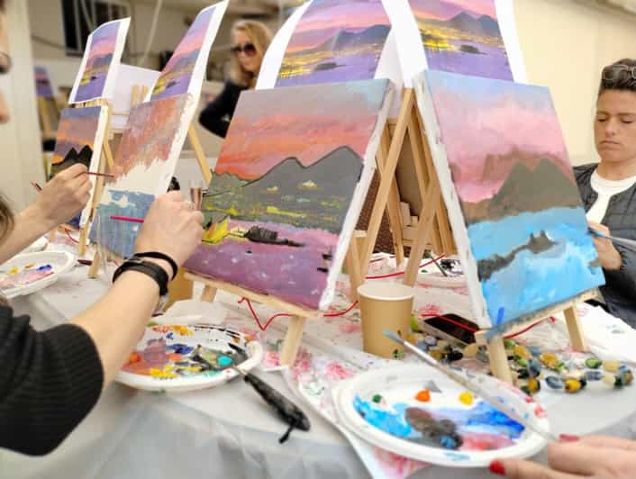 Art Workshop in Naples City Centre With Aperitif - Booking Information