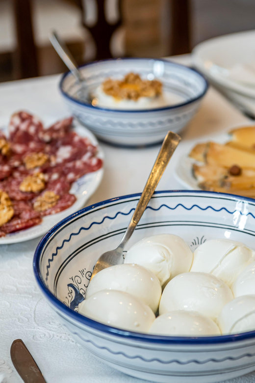 Assisi: Private Cooking Demo & Meal at a Locals Home - Booking Process Explained