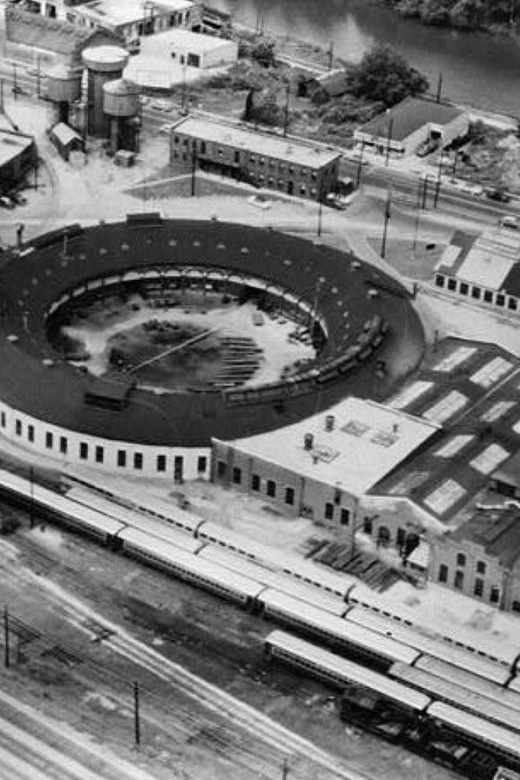 Aurora Two Brothers Roundhouse Ghost Tour - Historical Context