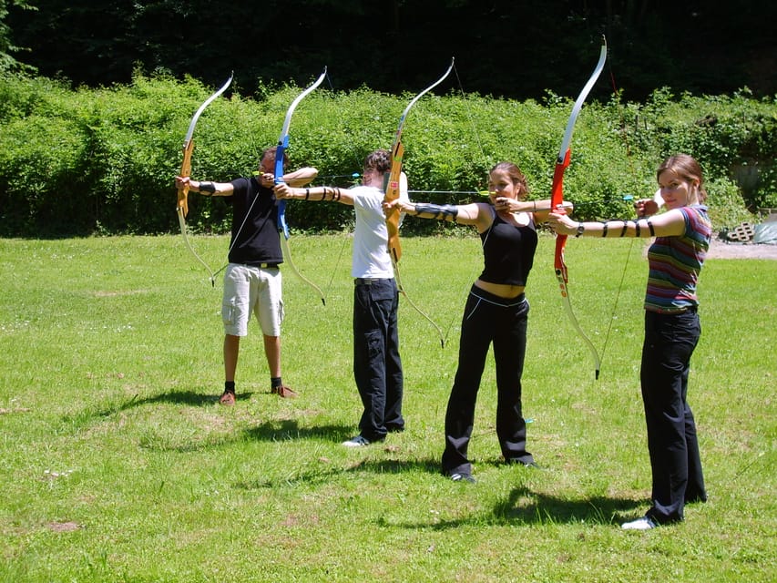 Bad Bellingen: Beginners Archery Course in the Park - Target Practice and Environment