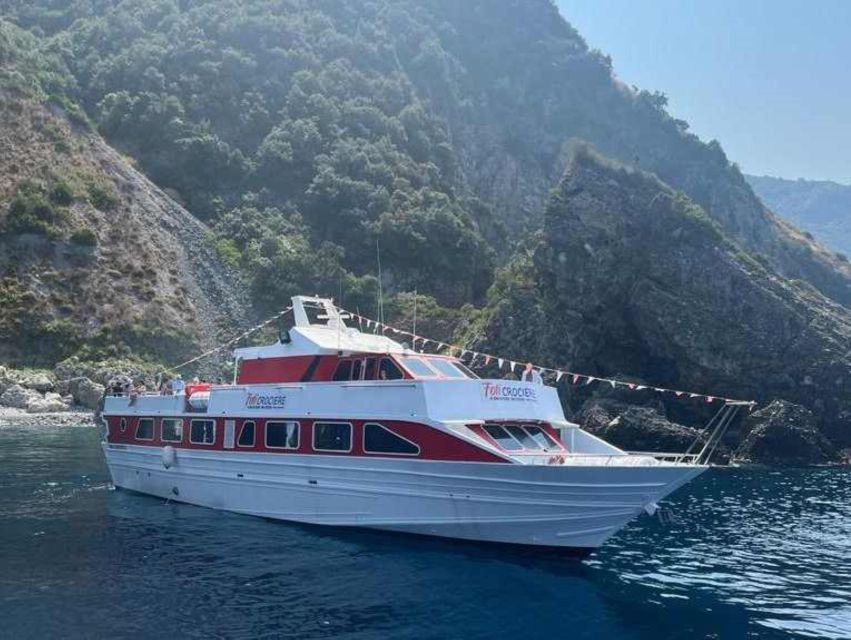 Bagnara: Boat Tour to Costa Viola + Swimming - Onboard Experience