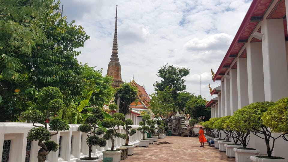 Bangkok: Amazing Bangkok City & Temple Tour With Local Guide - Cultural Insights