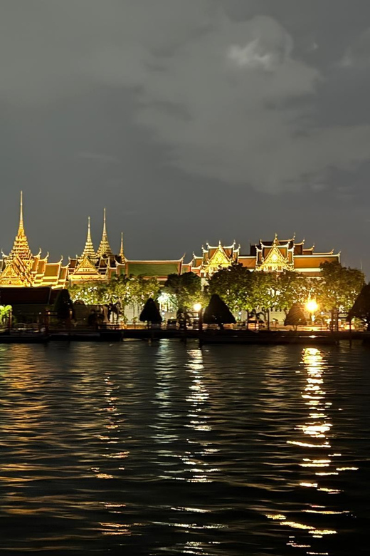 Bangkok: Opulence Luxury River Dinner Cruise With Drinks - Highlights and Activities