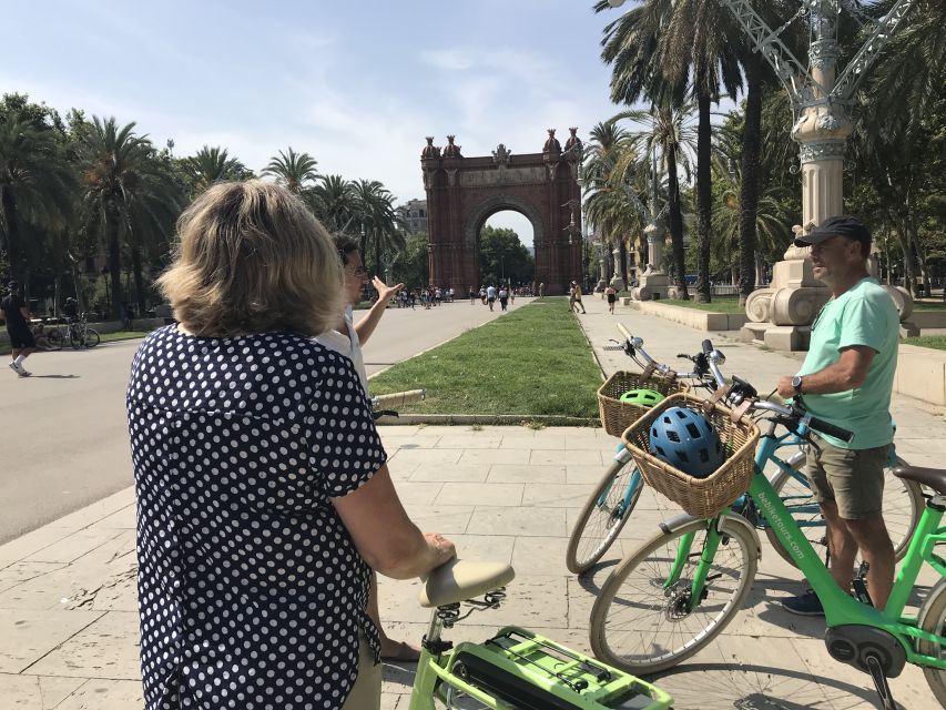 Barcelona: 1.5-Hour Sightseeing Tour by Electric Bike - Experience and Features