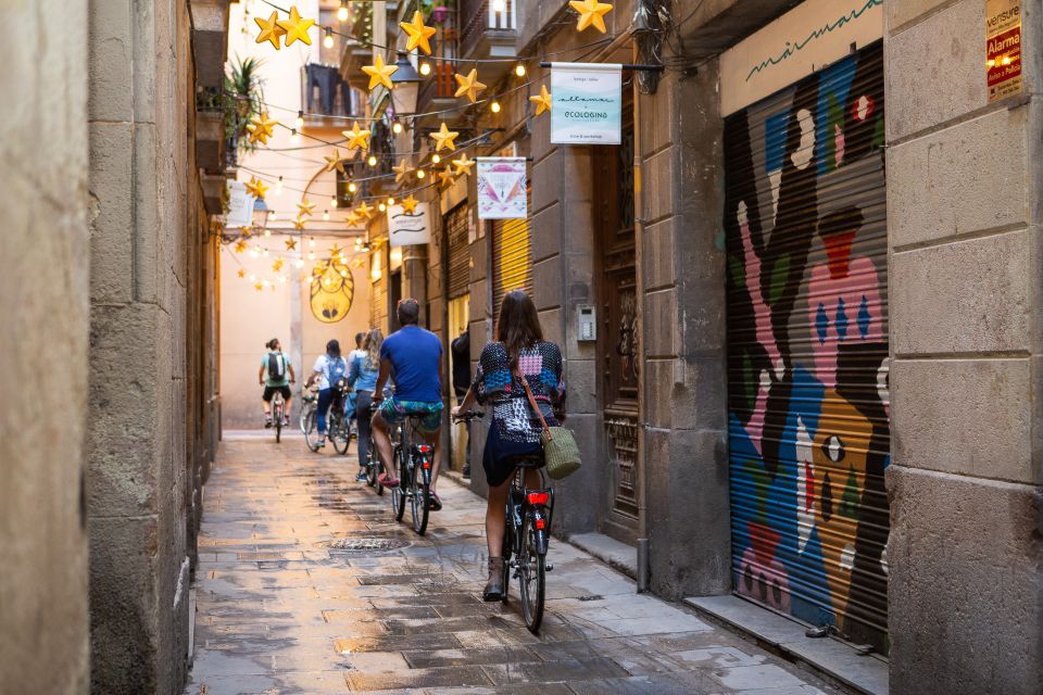 Barcelona: 4-Hour Small Group Bike Tour - Refreshment Stops