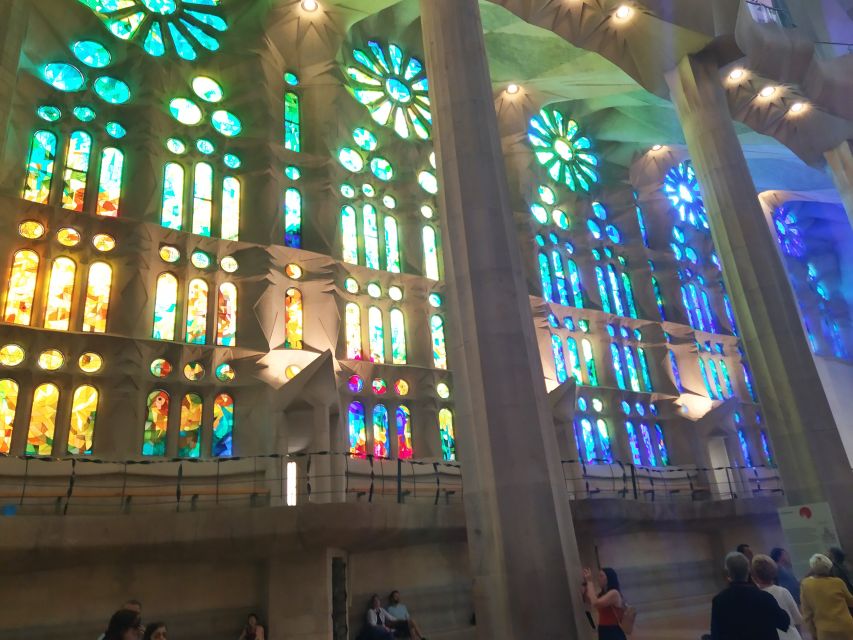 Barcelona: City Highlights Full-Day Private Guided Tour - Key Highlights